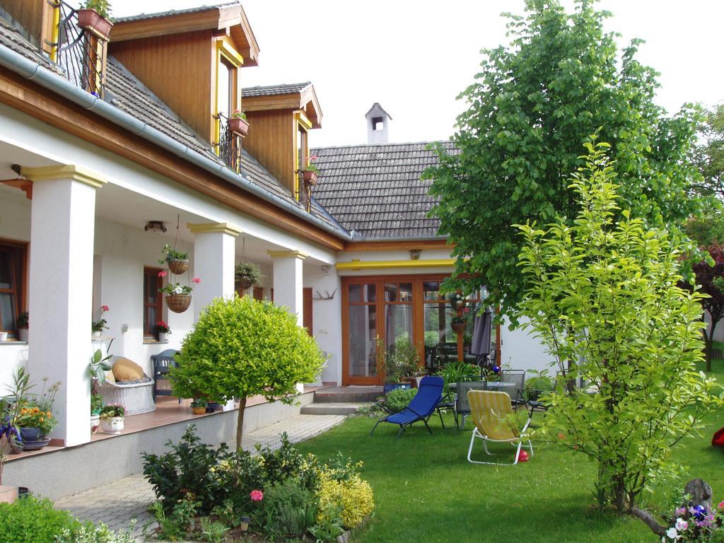 Rudolf'S Fogado Hotel Zsira Exterior foto